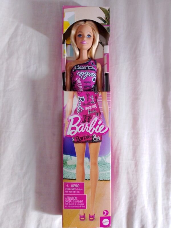 Barbie Surtido Muñeca Básica