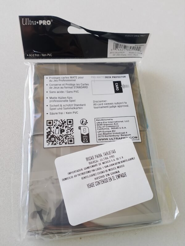 Matte Deck Protector® sleeves - 100 Standard 66mm x 91mm - Image 2