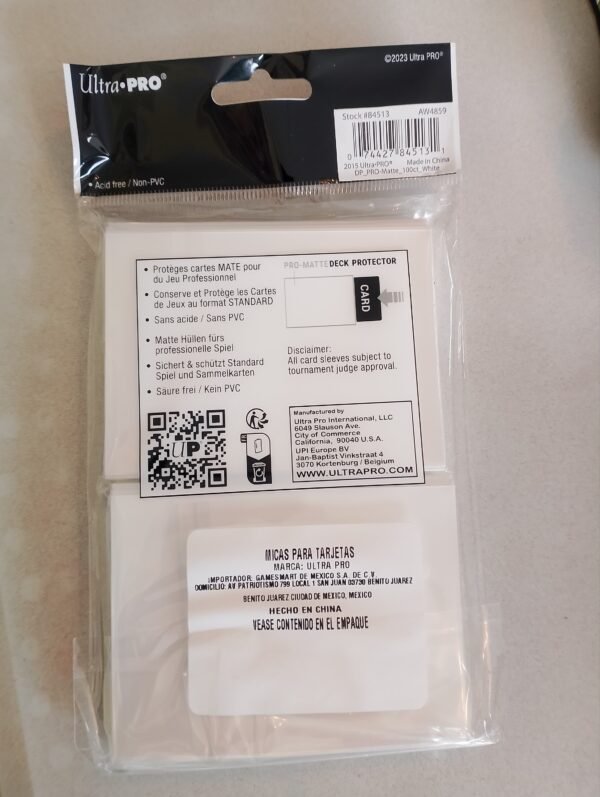 Matte Deck Protector Sleeves Pro - 100 Standard 66mm x 91mm