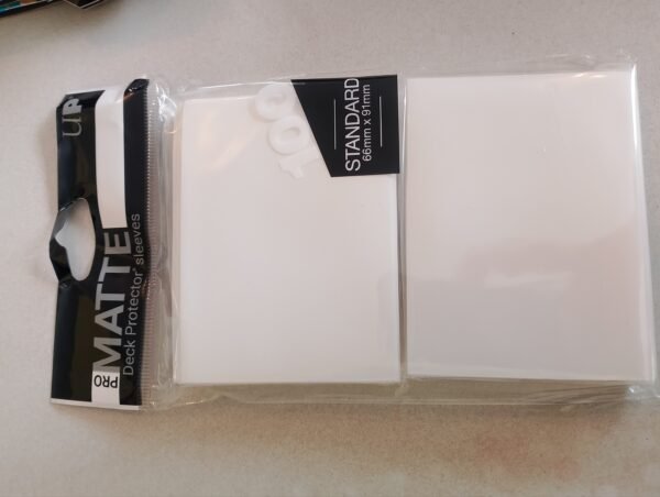 Matte Deck Protector Sleeves Pro - 100 Standard 66mm x 91mm - Image 2